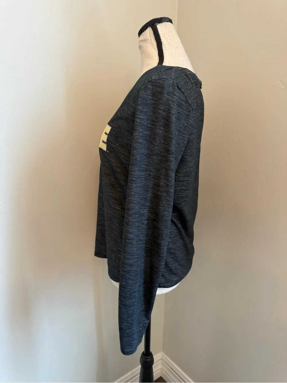 Nike Purdue Boilermakers Dri-FIT Long Sleeve Shirt Women’s Small NCAA